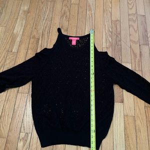 Catherine 🖤 crochet sweater